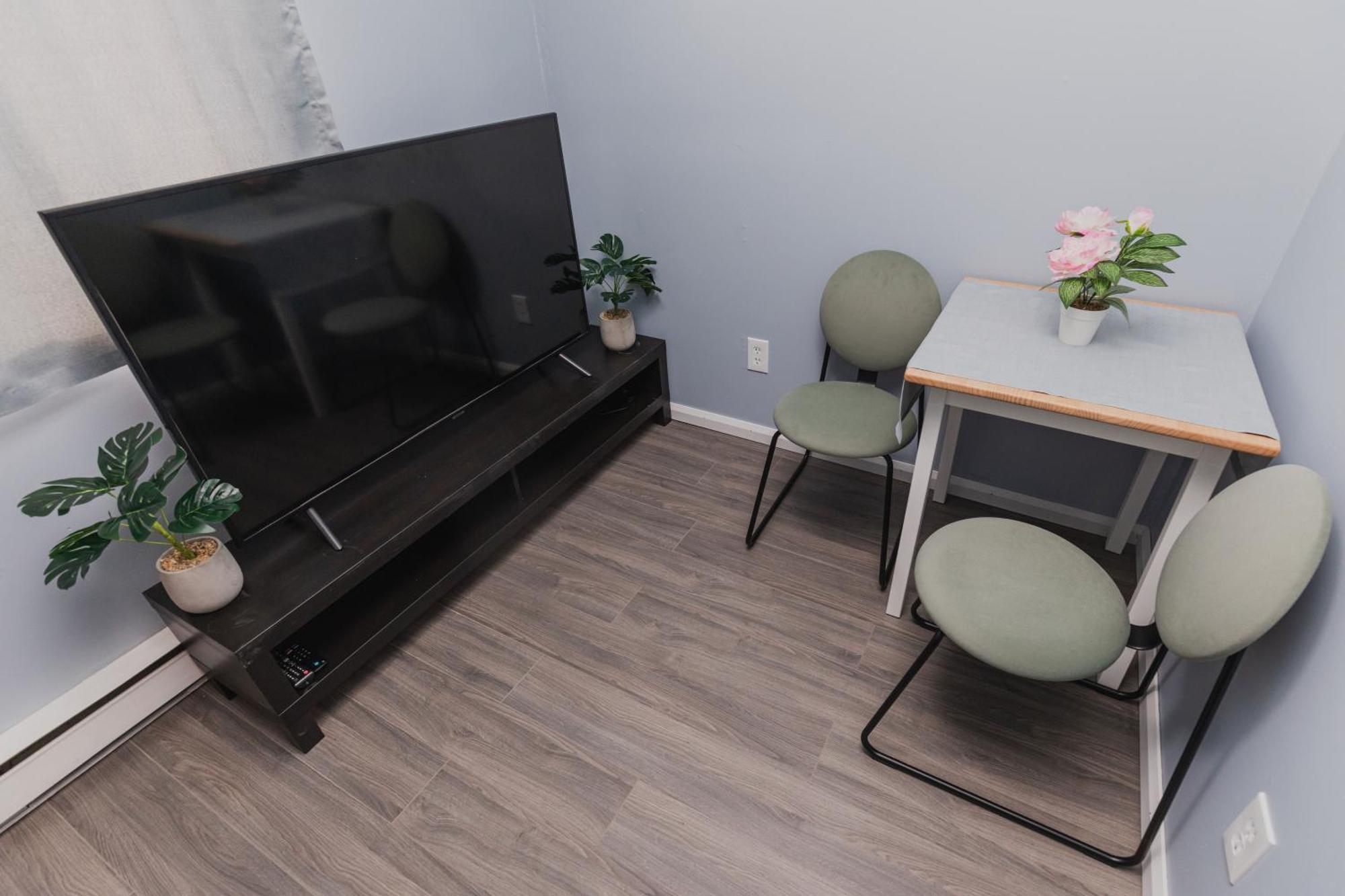 Avenir Centre Suite - Near Nbcc, Moncton Hospital, Airport Bagian luar foto